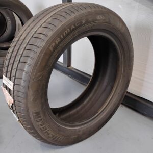 Neumático 225/55R17