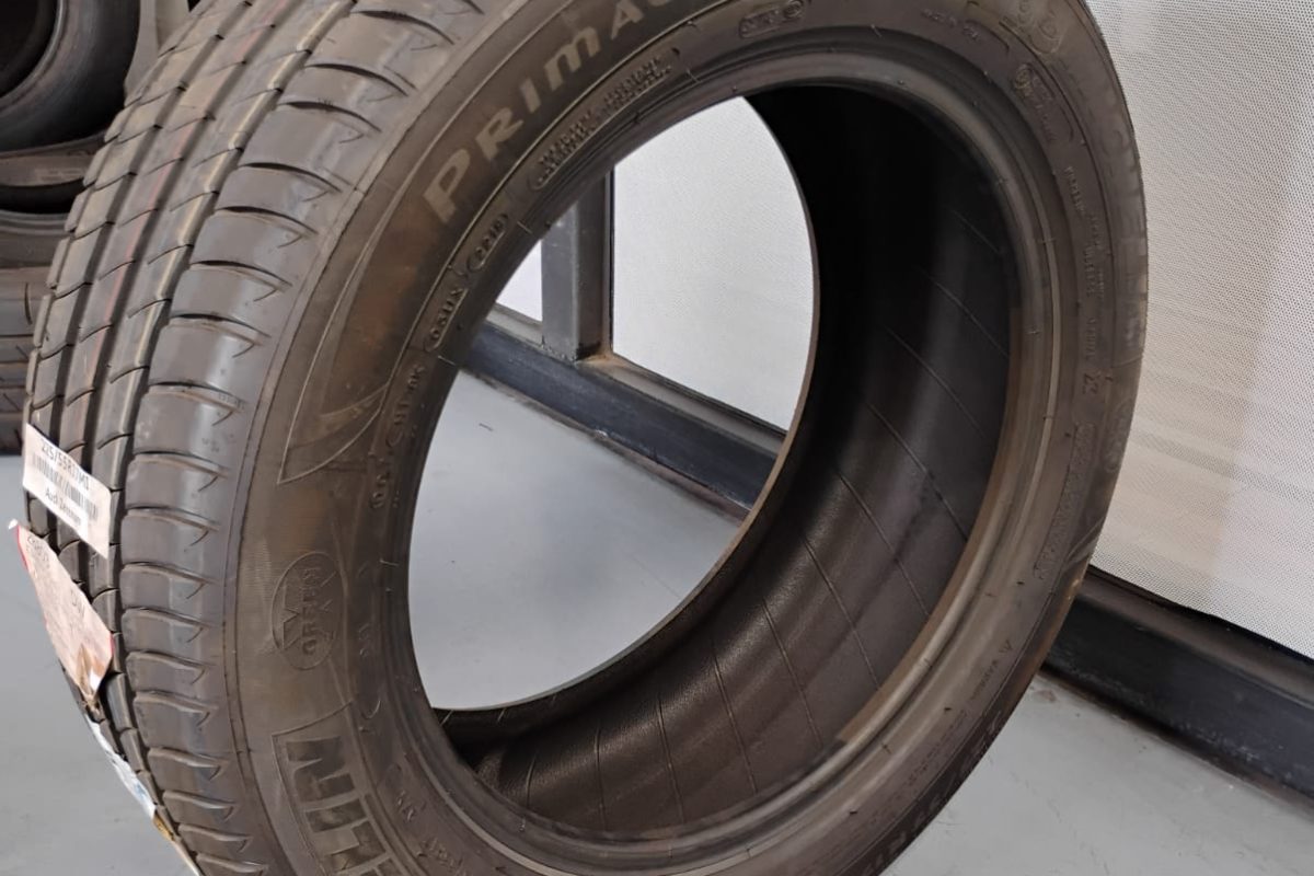 225.55R17.