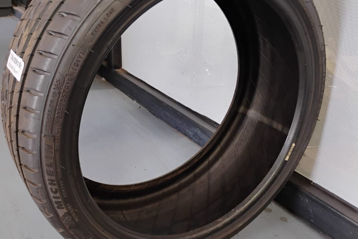 235.35R19.