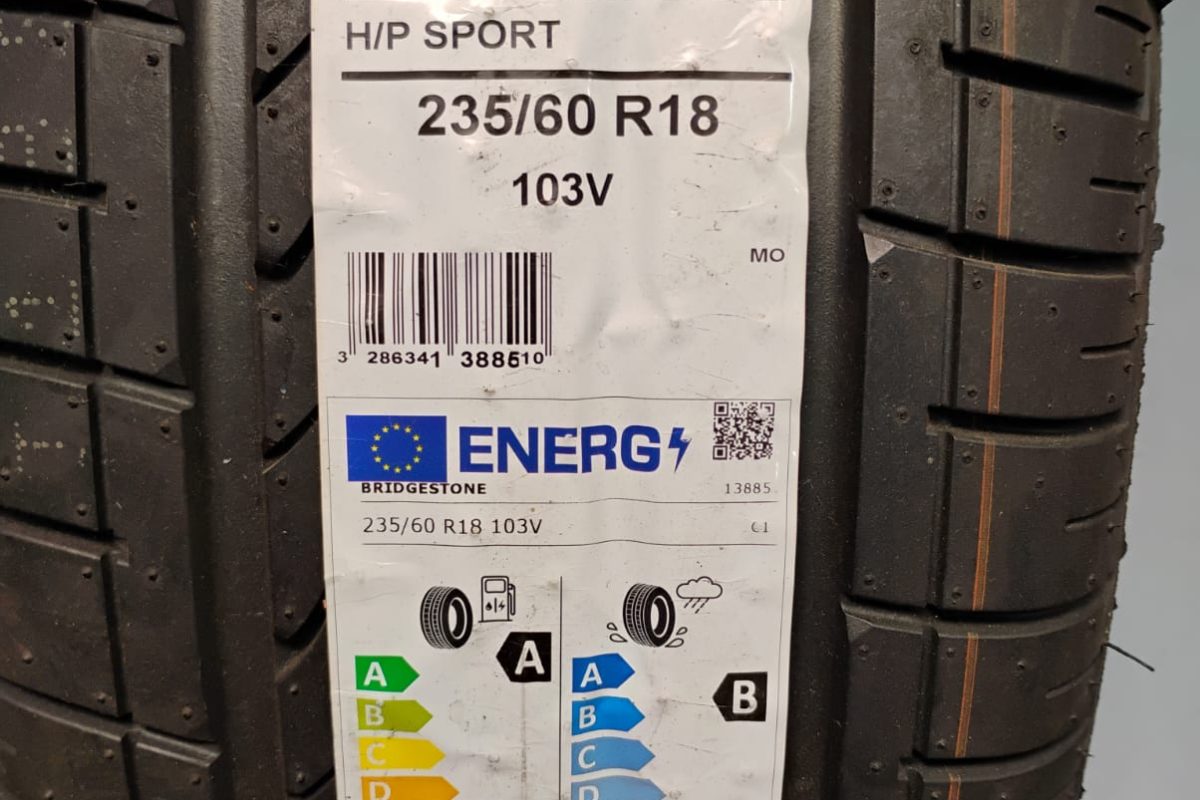 235.60R18.
