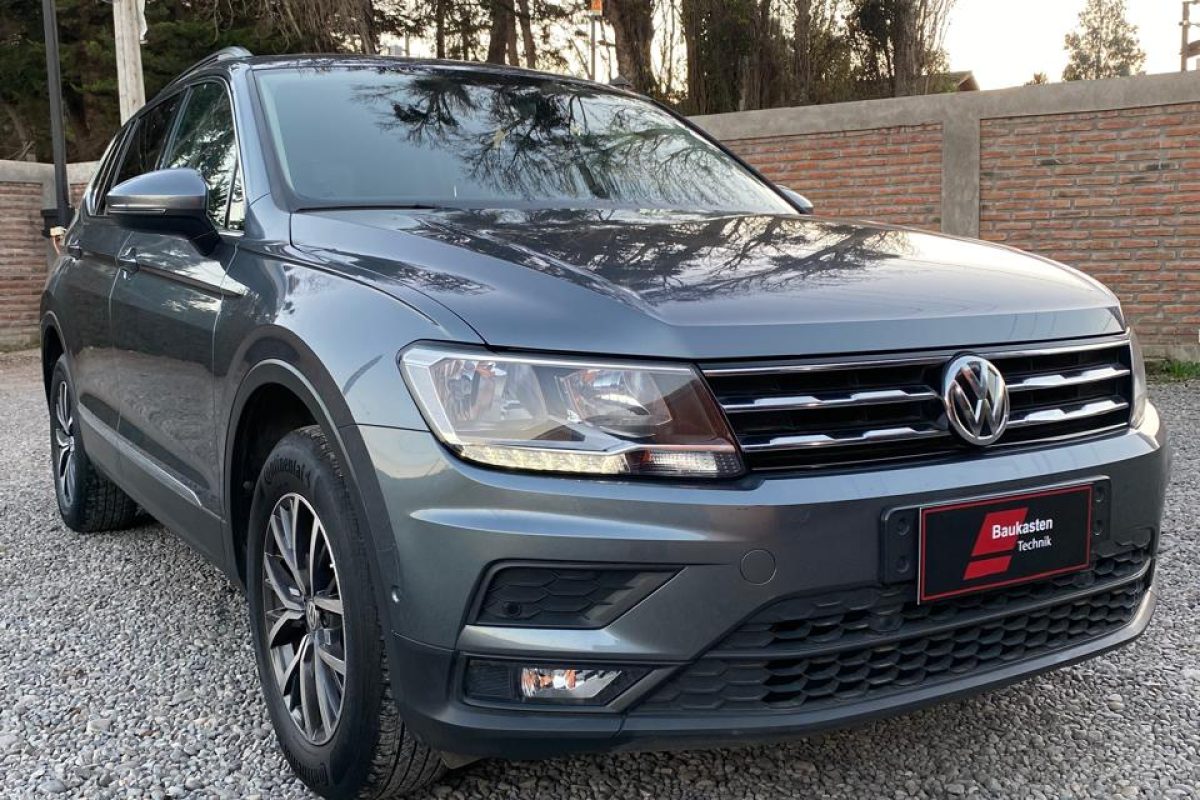 Volskwagen Tiguan. 5
