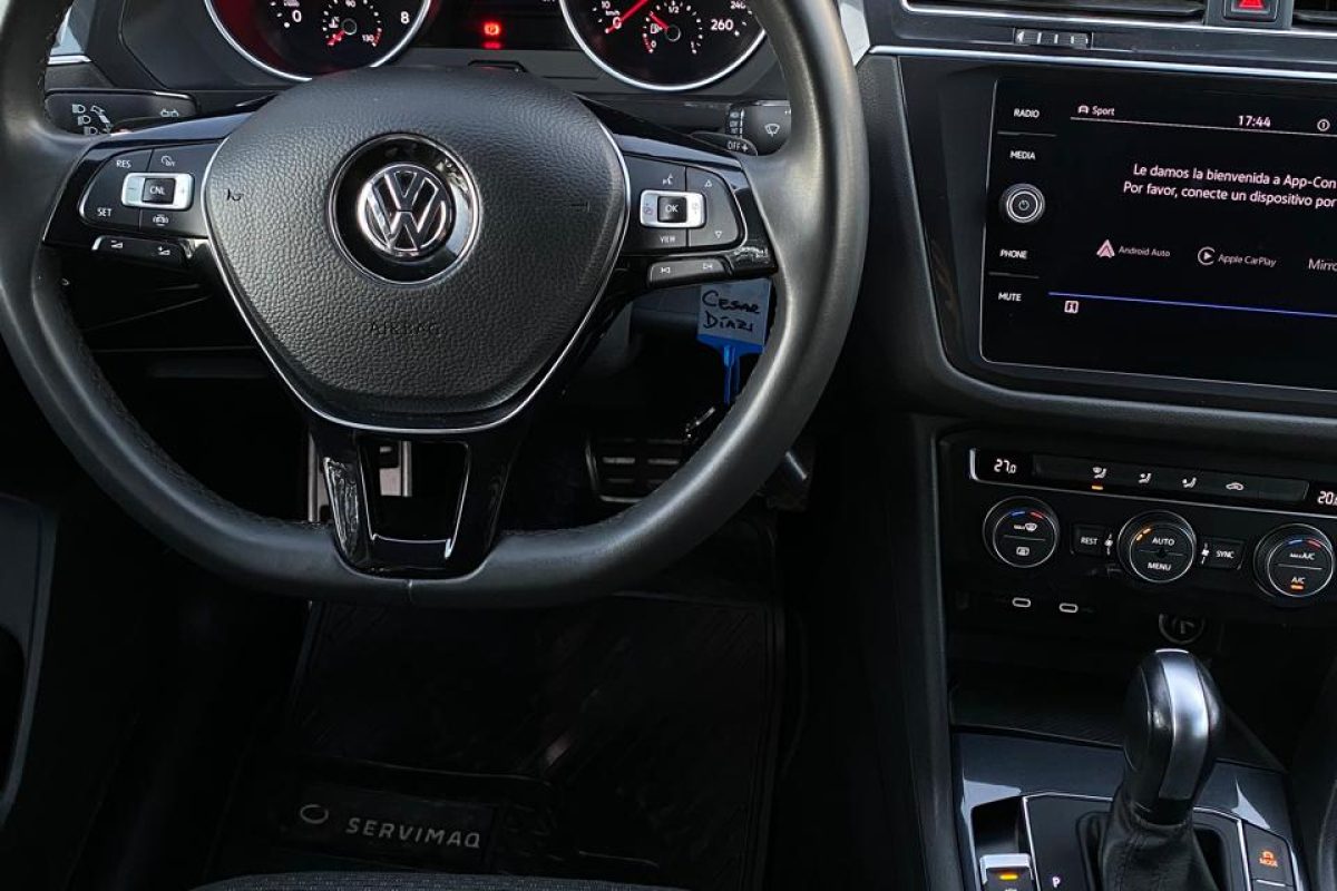 Volskwagen Tiguan. 7